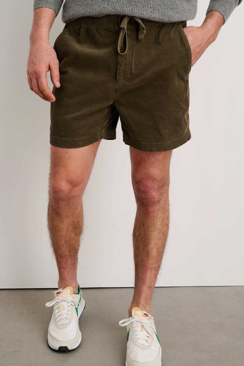 Alex Mill Pull on Short in Fine Wale Corduroy