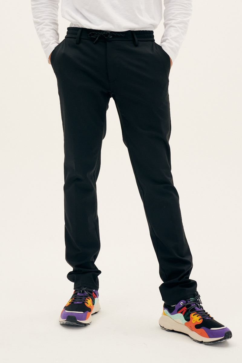 Milano Solid Jogger