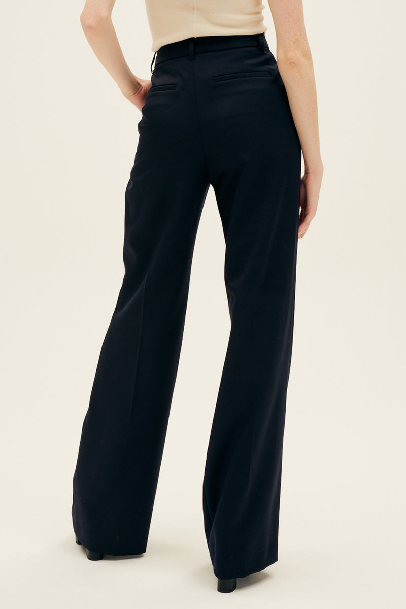 Nili Lotan Flavie Pant Dark in Navy