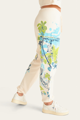 The Seamless Lounger Ankle Escape Route