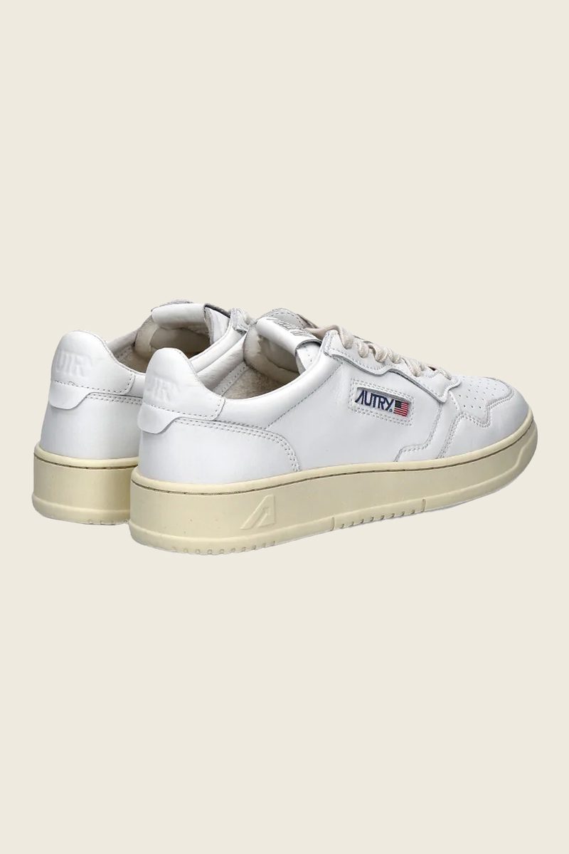 Autry Medalist Low Man In White/White