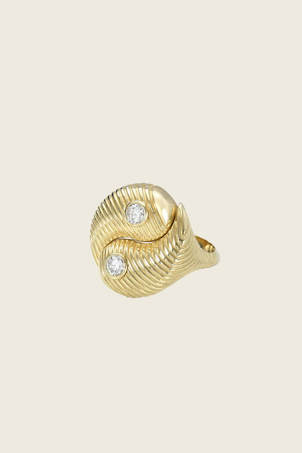 Retrouvai All Gold Yin Yang Ring